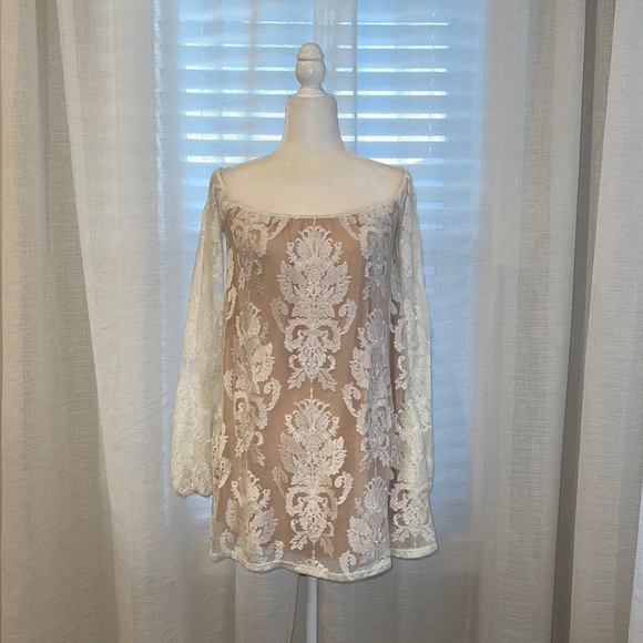 For Love And Lemons Dresses & Skirts - For Love and Lemons Off the Shoulder lace dress